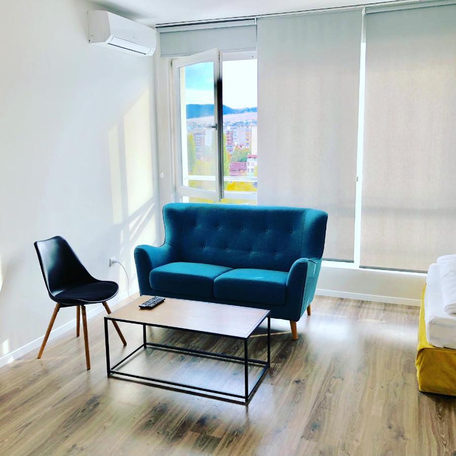 Turquoise And Magenta Apartment ソフィア エクステリア 写真