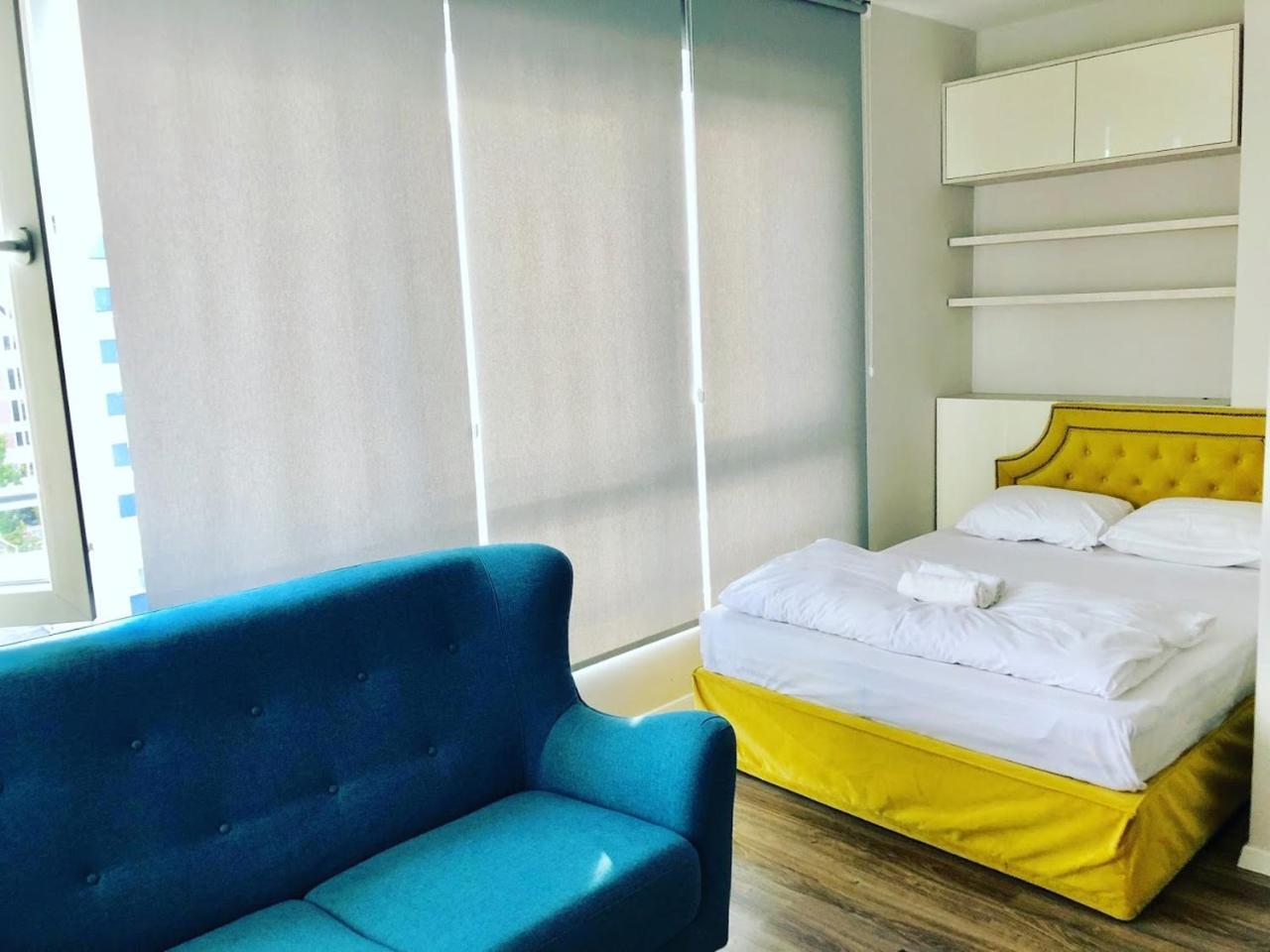 Turquoise And Magenta Apartment ソフィア エクステリア 写真